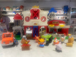 LP Farm 2 Vehicles 9 Figures Lights Sounds